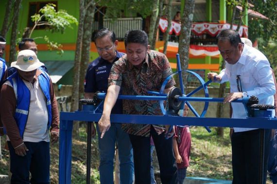 Resmikan Proyek Irigasi di Lahat, Gubernur Herman Optimistis Produktivitas Petani Meningkat - JPNN.COM