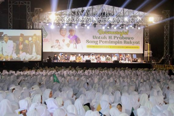 Kiai dan Santri NU Jatim Ikut Keluarga Gus Dur Untuk Dukung Prabowo - JPNN.COM