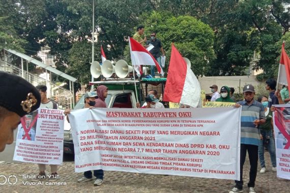 Warga OKU Demo di KPK, Minta Kasus Normalisasi Danau Seketi & Tunjangan Rumdis DPRD Diusut - JPNN.COM