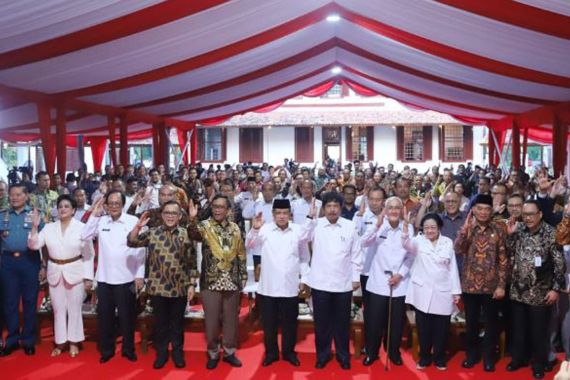 Di Hadapan Menteri dan Pejabat Tinggi, Ketua Dewan Pengarah BPIP Megawati Ingatkan Hal Ini - JPNN.COM