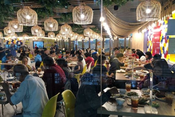 D’COST Ajak Pelanggan Makan Enak dengan Diskon 50 Persen - JPNN.COM