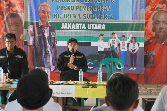 Kajol Indonesia Rangkul Ojek Online Jakut dan Dirikan Posko Pemenangan Ganjar - JPNN.COM