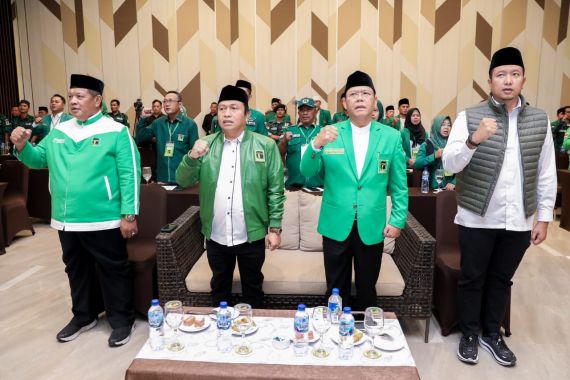 Mardiono Minta Para Kader Menghijaukan Cilegon pada Pemilu 2024 - JPNN.COM