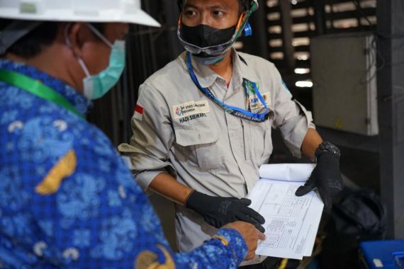 Berpotensi Cemari Udara, Pabrik Pengolahan Kelapa Sawit PT AAJ Diberi Sanksi - JPNN.COM