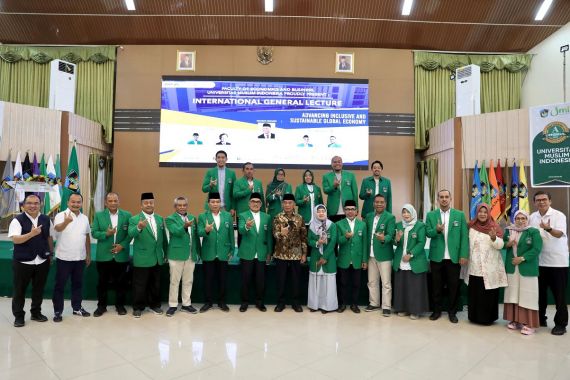 Menko PMK Minta Mahasiswa UMI Makassar Jadi Pebisnis - JPNN.COM