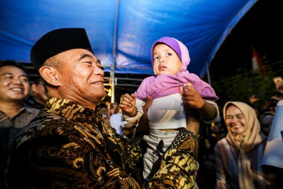 Menko PMK Ajak Muhammmadiyah Perkuat Ekonomi Masyarakat - JPNN.COM