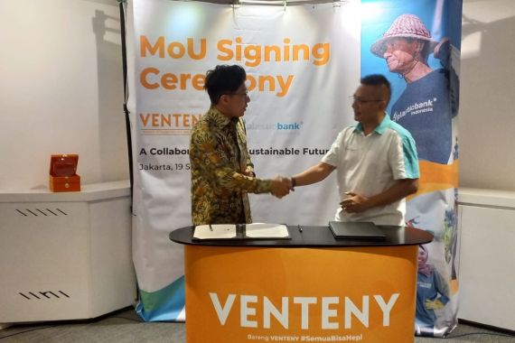 Venteny & Plastic Bank Indonesia Akan Kumpulkan 20 Ribu Kg Plastik Daur Ulang - JPNN.COM