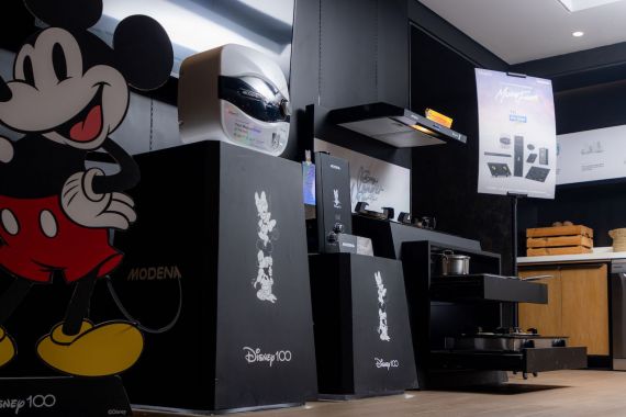 Modena Luncurkan Mickey & Friends Series pada HUT Ke-100 Disney - JPNN.COM