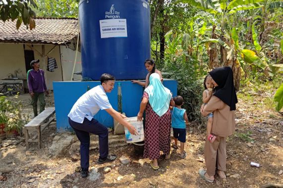 Water Treatment Plant Jadi Sumber Air Bersih di Daerah Terdampak Kekeringan - JPNN.COM