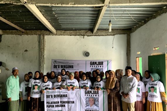 Ini Manfaat Pelatihan Pupuk Organik Ala Santri Ganjar Kepada Mak-Mak di Bogor - JPNN.COM