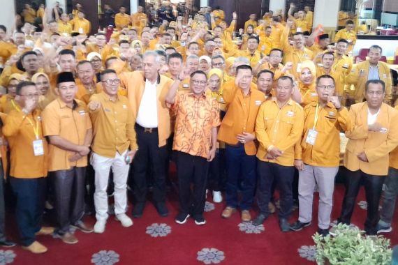 OSO Mengajak Hanura Sumsel Merebut Kemenangan di Pemilu 2024 - JPNN.COM