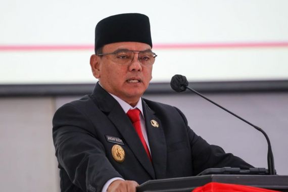 Pj Gubernur Sultra Rekomendasikan Perubahan APBD 2023 untuk Program Kesejahteraan - JPNN.COM