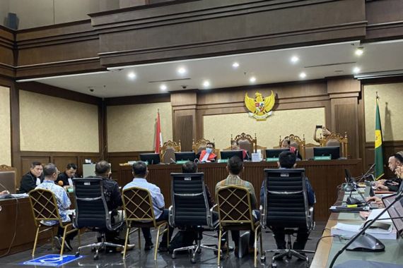 Sidang Korupsi BTS: Uang Rp 40 Miliar untuk BPK Diserahkan di Parkiran, Hakim: Ya Allah - JPNN.COM