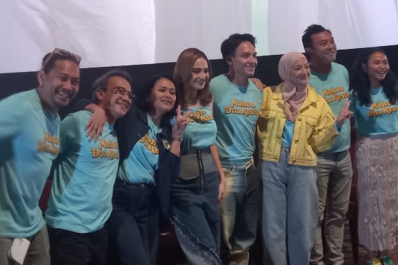 Kembali ke Layar Lebar, Sarah Sechan Membintangi Film Mohon Doa Restu - JPNN.COM