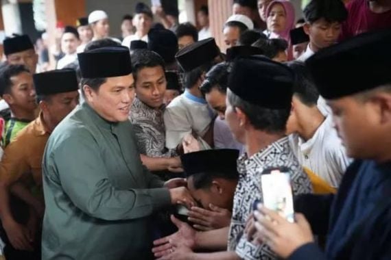 Erick Thohir Rayakan Maulid Nabi Muhammad Bersama Santri di Jawa Timur - JPNN.COM