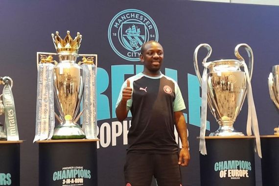 Menyapa Penggemar di Jakarta, Manchester City Gelar Treble Trophy Tour - JPNN.COM