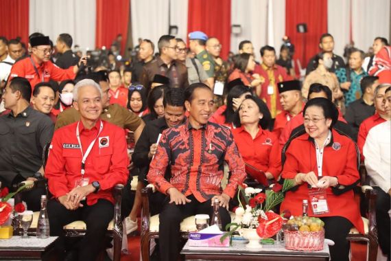 Pembukaan Rakernas IV PDIP Berlangsung Khidmat, Lagu Indonesia Raya 3 Stanza Dikumandangkan - JPNN.COM