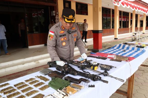 Pentolan KKB yang Tewas Bertambah, TNI Polri Amankan Ratusan Amunisi - JPNN.COM