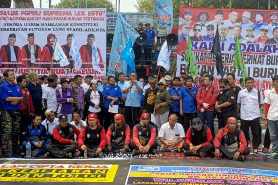 Para Buruh dan Pekerja Berharap MK Menyatakan UU Cipta Kerja Cacat Formal - JPNN.COM