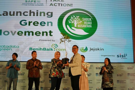 ASDP Dukung Keberlanjutan Lingkungan di IKN Lewat Program Sabuk Hijau Nusantara - JPNN.COM