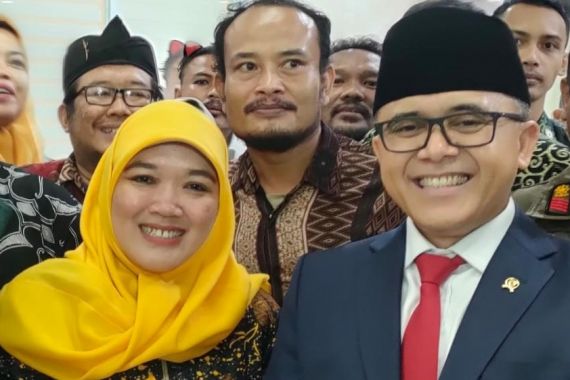 Seusai Pengesahan RUU ASN, Honorer Dapat Pesan Khusus dari Menteri Anas, Mengharukan - JPNN.COM