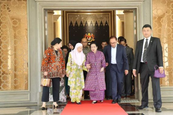 Megawati dan PM Malaysia Anwar Ibrahim Bertemu, Bahas Apa? - JPNN.COM
