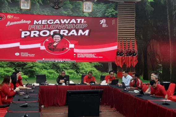 Sambut Dr HC Baru untuk Bu Mega, PDIP Luncurkan Megawati Fellowship - JPNN.COM