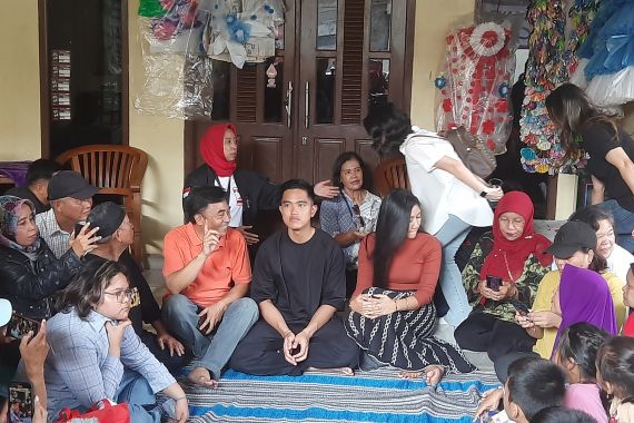 Dikabarkan Bakal Bertemu Puan, Kaesang Tertawa - JPNN.COM