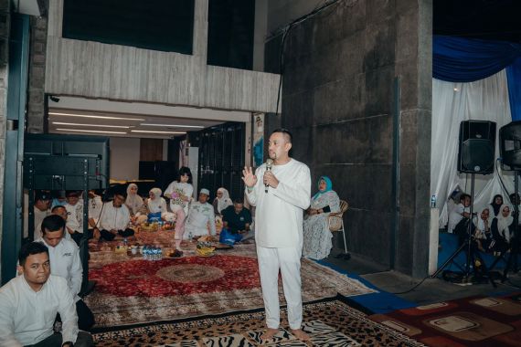 Sahroni Gelar Maulid Nabi di Tanjung Priok, Ada Ustaz Das'ad Latif, Warga Membeludak - JPNN.COM