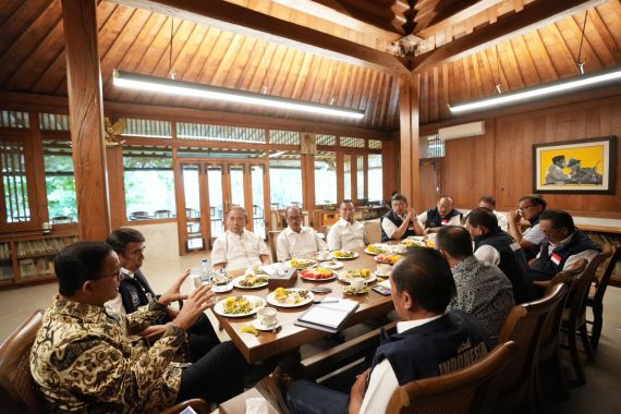 Diskusi di Kediaman Anies, Purnawirawan TNI & Polri Makin Mantap Mendorong Perubahan - JPNN.COM