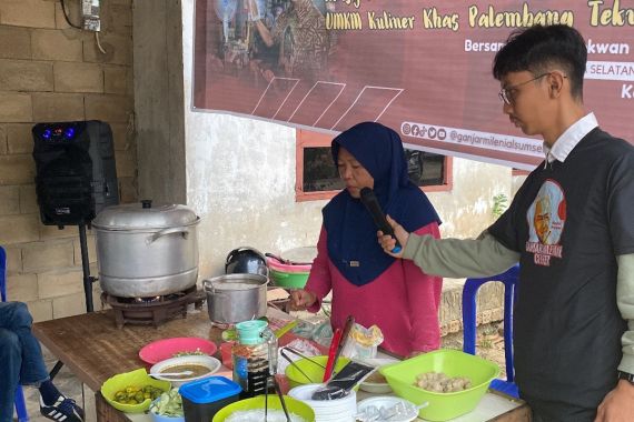 Pelaku UMKM Palembang Sangat Terbantu Berkat Program Ganjar Milenial - JPNN.COM