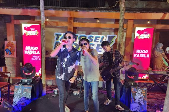 Hugo Kasela Luncurkan Single Baru dan Duet dengan Ayahnya di Panggung Tangsel Noise - JPNN.COM