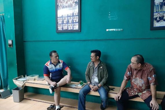 Foto Firli & Mentan Beredar, Dua Atlet Badminton: Itu Ramai-Ramai, Bukan Berdua - JPNN.COM
