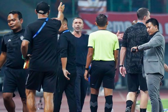 Pelatih Kena Akumulasi Kartu, Persija Butuh Telepati Menghadapi Barito - JPNN.COM