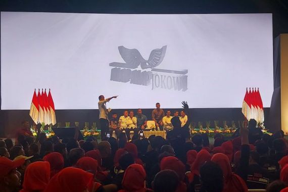 Jokowi: Ini Menunjukkan Sukarelawan Sudah Pada Posisi Siap, Benar? - JPNN.COM
