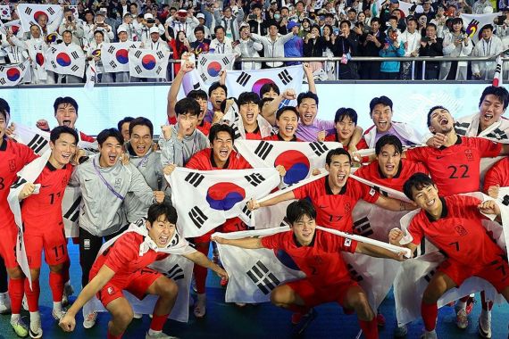 Korea Raih Emas Sepak Bola Asian Games 2022, Ini Rekor Sangat Spesial - JPNN.COM
