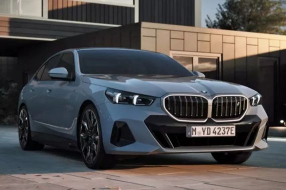 BMW Seri 5 Terbaru Hadir dengan 3 Pilihan Powertrain, Sebegini Harganya - JPNN.COM