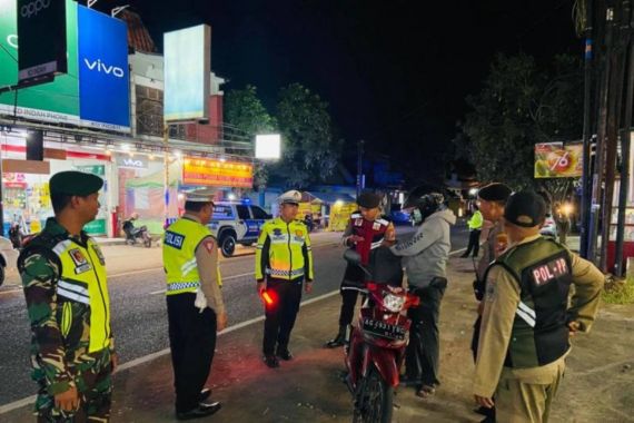 Polri dan TNI Siaga Antisipasi Kerusuhan Pesilat di Trenggalek - JPNN.COM