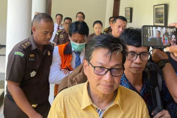 Rektor Universitas Udayana Ditahan Kejati Bali, Ini Kasusnya - JPNN.COM