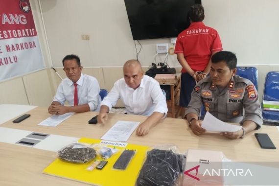 Mantan Anggota Polri Ditangkap Gegara Menjual Narkoba, Terancam Lama di Penjara - JPNN.COM