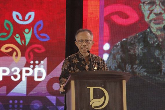 Dirjen Bina Pemdes Eko Prasetyanto Mengajak Aparatur Desa Produktif, Bukan Komsumtif - JPNN.COM