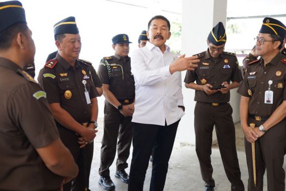 Jaksa Agung Dinilai Berani Bersih-bersih ke Jajarannya - JPNN.COM