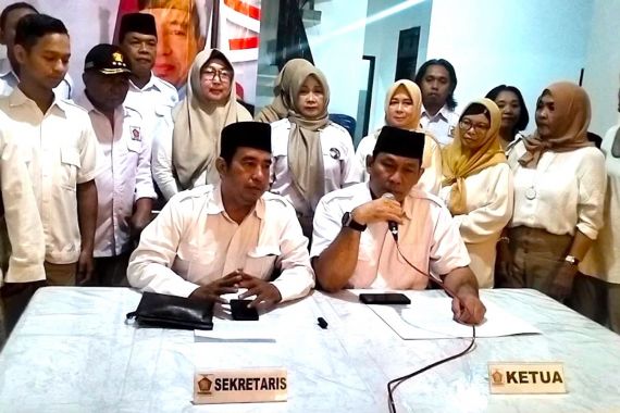 Gerindra Solo Usulkan Prabowo-Gibran Menjelang MK Putuskan Batas Usia Cawapres - JPNN.COM