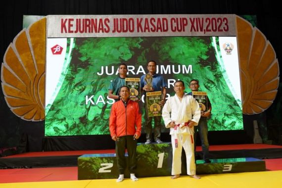Kejurnas Judo Piala Kasad, DKI Jakarta Meraih Juara Umum - JPNN.COM