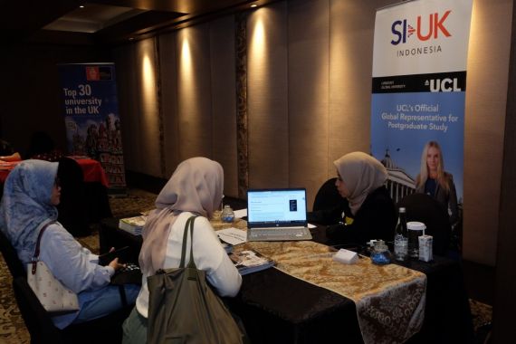 Study in UK Expo 2023 Sukses, SI-UK Indonesia Roadshow ke Sekolah-Sekolah  - JPNN.COM