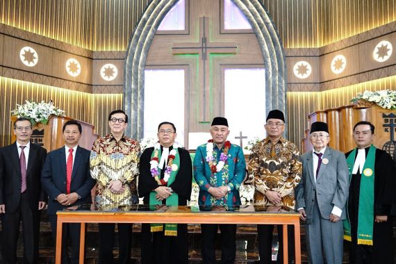 Resmikan Gereja BNKP Jemaat Depok, Menko PMK Berharap Kerukunan Makin Kuat - JPNN.COM