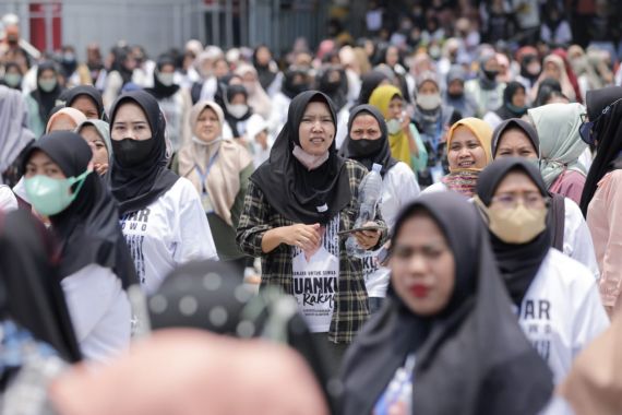 Lihat, Ribuan Buruh Berkumpul di Subang, Misinya Ingin Mendukung Ganjar - JPNN.COM