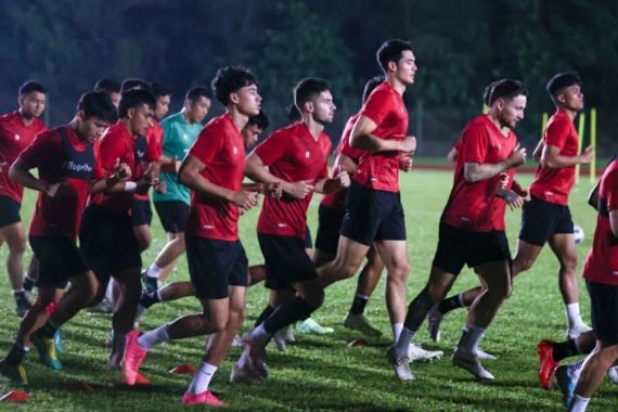 Brunei Darussalam vs Indonesia: Skuad Garuda Fokus Latihan Bongkar Pertahanan Tuan Rumah - JPNN.COM