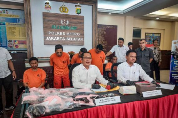 Komplotan Perampok Spesialis Pembobol Brankas Ditangkap Saat Sedang Beraksi - JPNN.COM