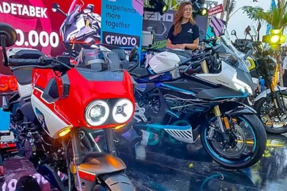 CFMoto Meluncurkan Cafe Racer Hingga Sport Bike 450SR - JPNN.COM